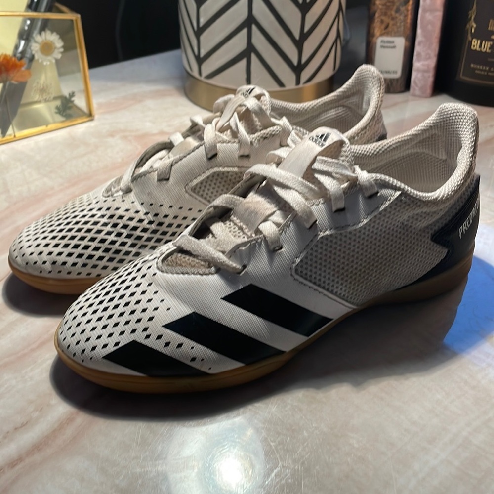 Adidas Predator youth indoor soccer shoes